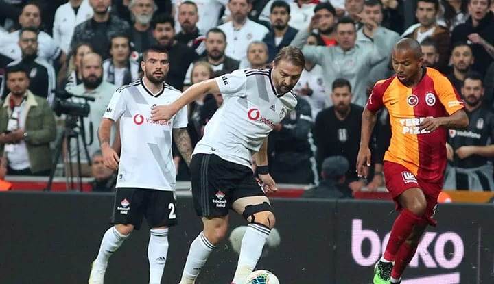 Beşiktaş'ta Caner Erkin, cezalı duruma düştü!
