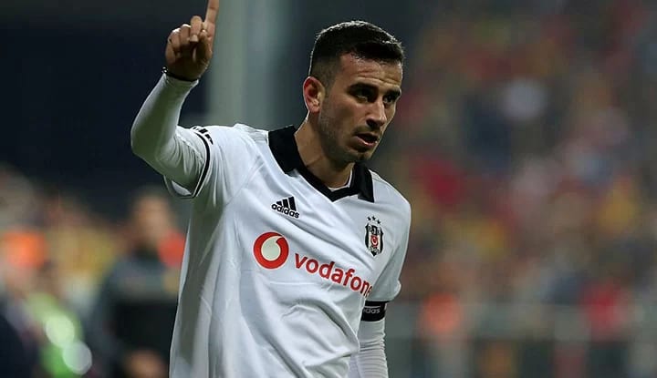 Oğuzhan Özyakup için resmi teklif yapacaklar!