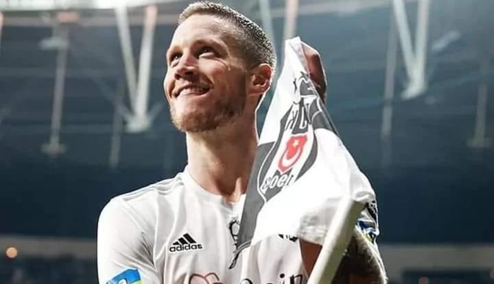 Ada Basınında gündem Weghorst! Burnley taraftarı ikiye bölündü!