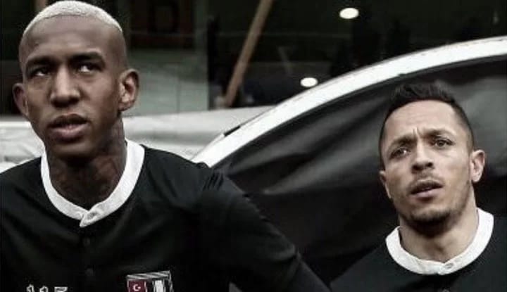 Adriano'dan Instagram canlı yayınında Talisca'ya Beşiktaş mesajı