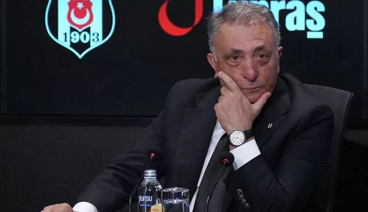 Ahmet Nur Çebi aday olmayacağını resmen açıkladı!