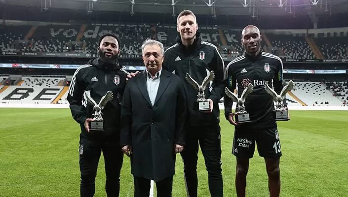 Ahmet Nur Çebi, FIFA Dünya Kupası’nda forma giyen futbolcular ile buluştu!