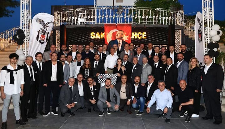 Ahmet Nur Çebi, İzmir’de Beşiktaşlılarla buluştu! İşte Başkan Çebi'nin açıklamaları...