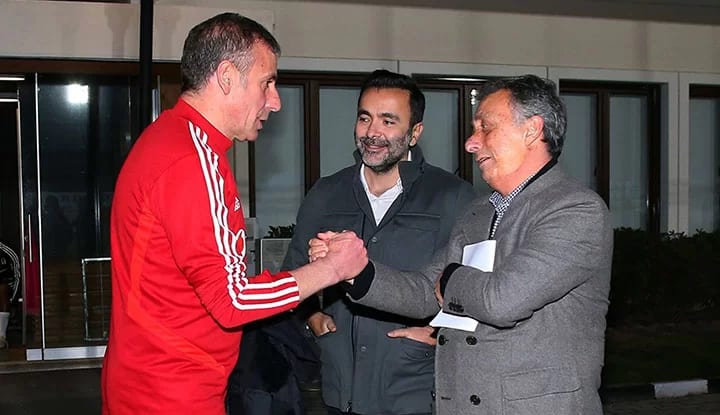 Ahmet Nur Çebi, şok gelişmeyi açıkladı! "Abdullah Avcı, Trabzonspor'la anlaştıktan 1 gün sonra..."