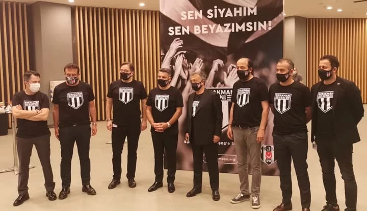 Ahmet Nur Çebi ve yönetiminden toplantıya özel tişört! İşte o görüntüler...