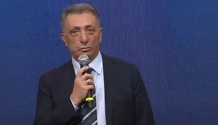 Ahmet Nur Çebi'den son dakika Atiba açıklaması! Salonda alkış aldı!