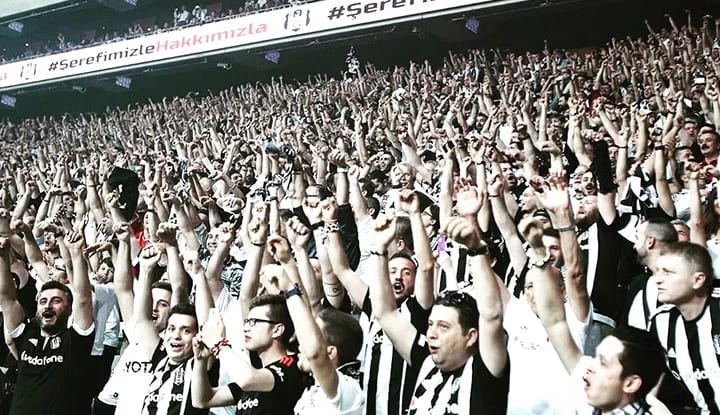 Alen Markaryan'dan Vodafone Park tribünü için öneri! "Arkadaşlar ismini bile hazırlamışlar"