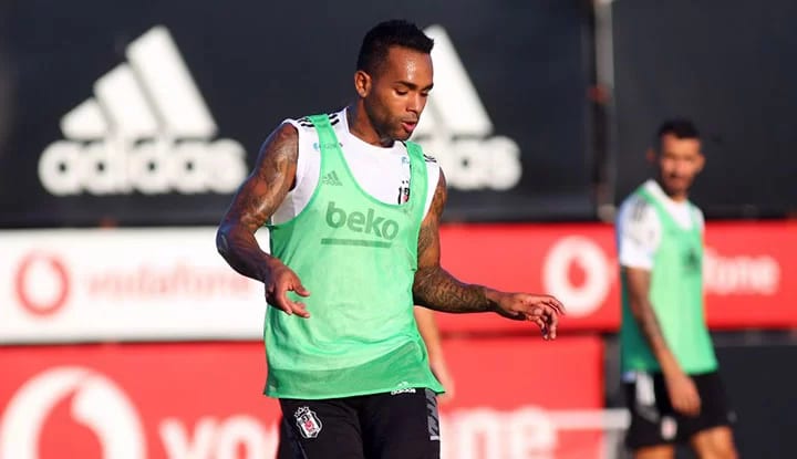 Alex Teixeira, Beşiktaş'taki ilk golünü ve milli arayı nasıl geçirdiğini anlattı