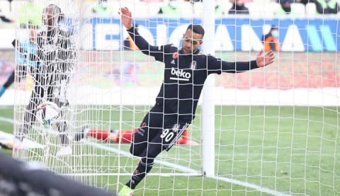 Alex Teixeira, üzüntüsünü anlattı