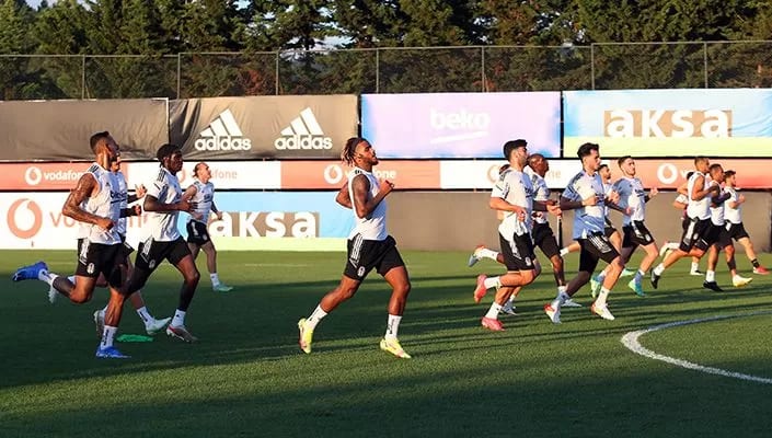 Alex Teixeira ve Mert Günok, Beşiktaş'ta ilk antrenmanına çıktı! İşte görüntüler...
