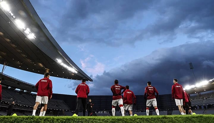 Atatürk Olimpiyat Stadı'nın kapasitesi ne kadar? Türkiye-Letonya maçını kaç bin taraftar izleyebilecek?