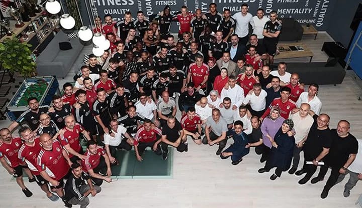 Atiba, Beşiktaş’a veda etti!