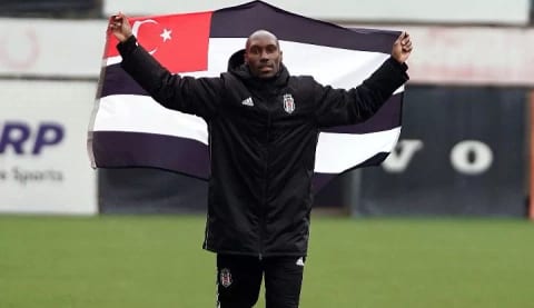 Atiba Hutchinson için flash iddia! PSV...