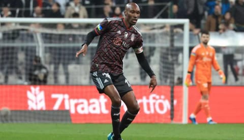 Atiba Hutchinson'a milli davet!
