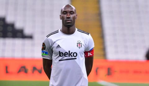 Atiba'dan sürpriz emeklilik açıklaması!