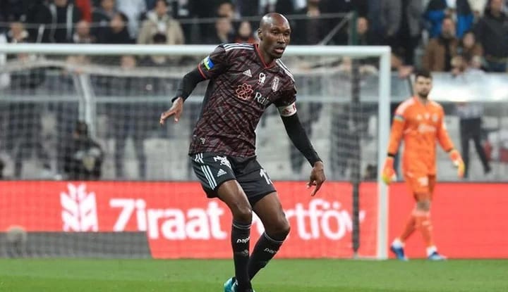 Atiba'nın yerine dünyaca ünlü yıldız! Transferine toplam 97 milyon Euro ödendi!