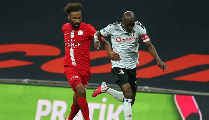 Atiba'ya büyük alkış!