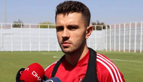 Mecnun Otyakmaz'dan Emre Kılınç tepkisi!