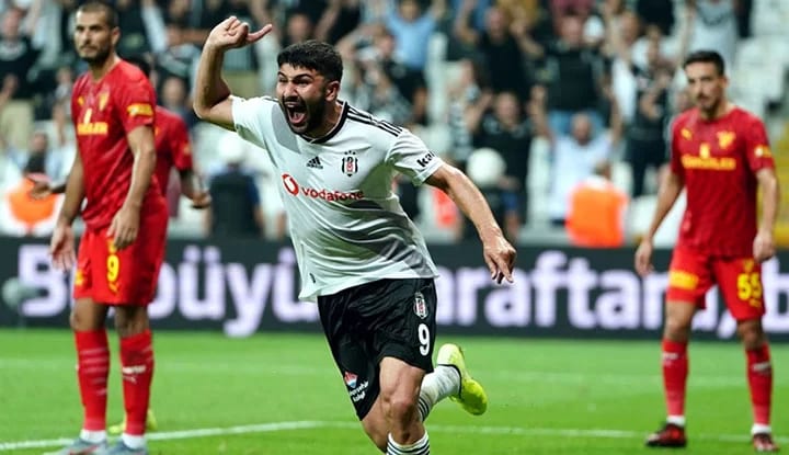 Beşiktaş'ta Güven Yalçın kiralanıyor! İşte gelişmeler...