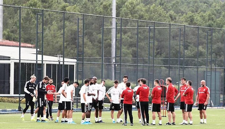 Beşiktaş'ta futbolcuların toplantı sıkıntısı!