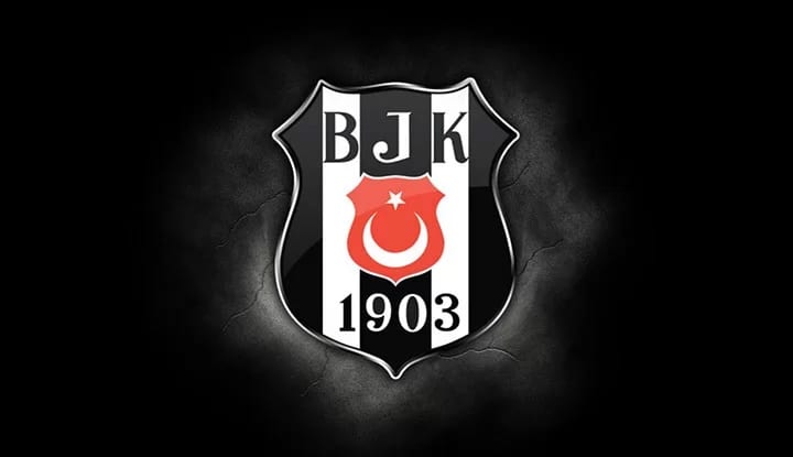 Beşiktaşlı oyuncuya İzmir'de protesto! İşte görüntüler...