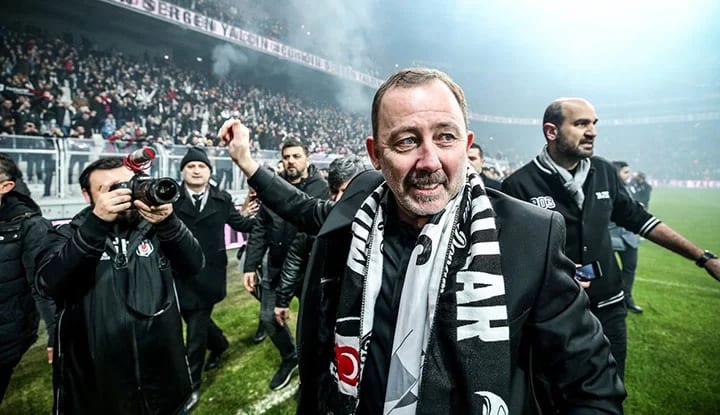 "Tereddüdüm vardı ama imza törenini hakikaten ağzım açık izledim"