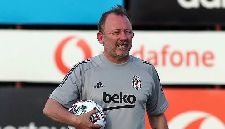 Balotelli transferinde gözler Sergen Yalçın'da