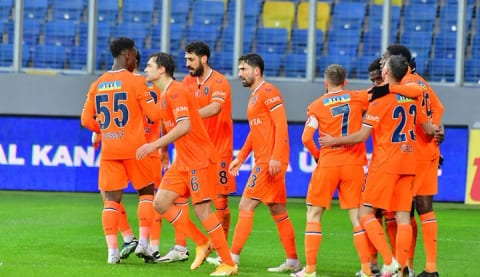 Başakşehir'de 7 oyuncu, Beşiktaş'a karşı yok! İşte o isimler...