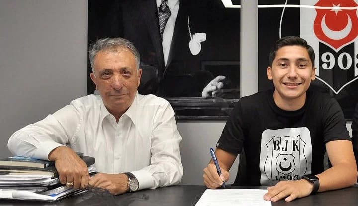 Başkan Ahmet Nur Çebi'den Emirhan'a nasihat! "Menajermiş, ağabeymiş..."