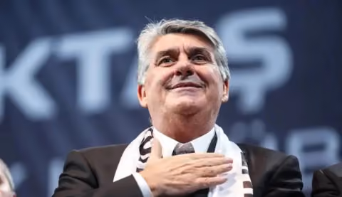 Başkan Serdal Adalı mazbatasını aldı ve açıklamalarda bulundu!