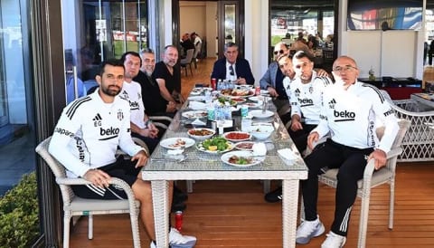 Başkan Serdal Adalı'dan derbi öncesi takıma moral!