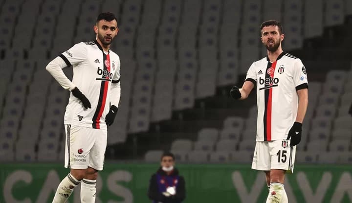 "Benim asıl kafama takılan kumaşını bildiğimiz Pjanic’in..."