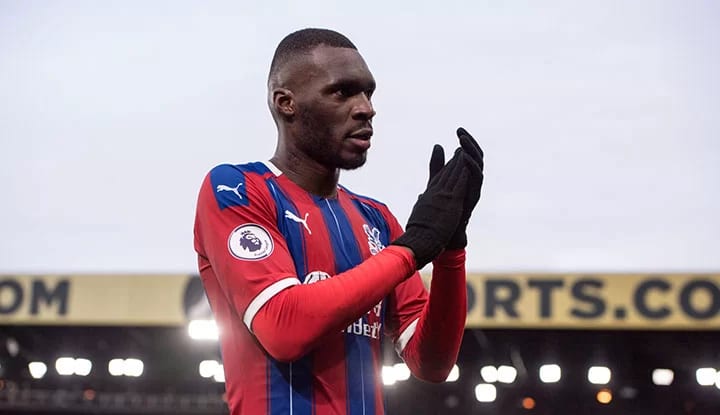 Benteke'nin menajeri, resmen açıkladı! "Beşiktaşlı yetkililer, benimle iletişime geçti"