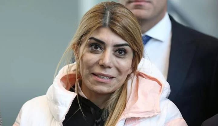 Berna Gözbaşı'dan flaş Mensah açıklaması