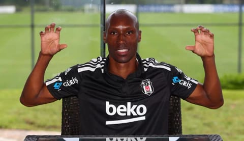 Beşiktaş, 4 imzayı birden resmen açıkladı! İşte sözleşme yılları...