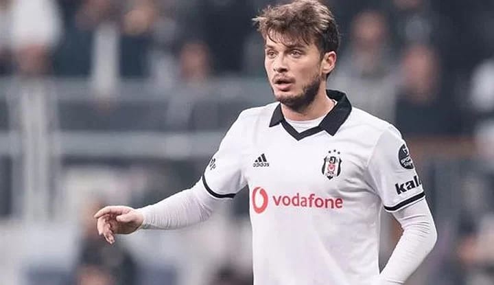Beşiktaş Başkanı Ahmet Nur Çebi'den Adem Ljajic tepkisi! "Bu nasıl sözleşme?"