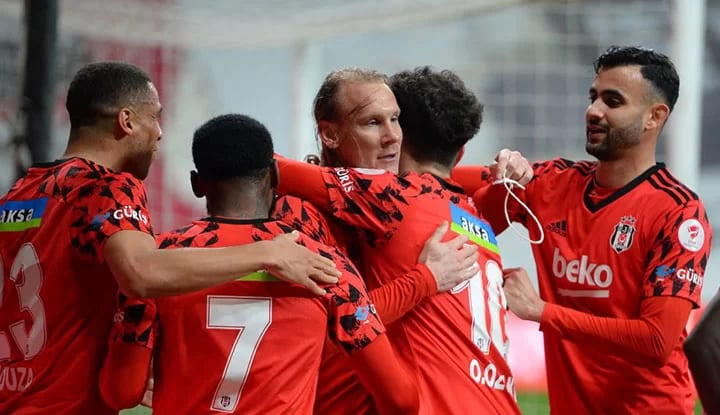 Beşiktaş, bir oyuncusunu daha yeniden Milli Takıma yükseltti!