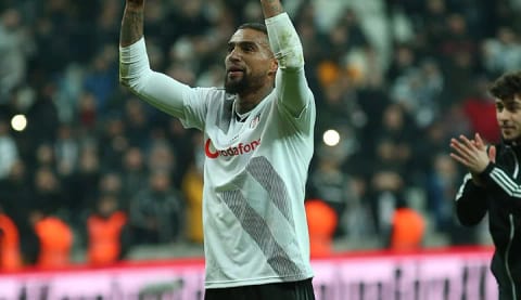 Beşiktaş, Boateng’i beklemeye aldı!
