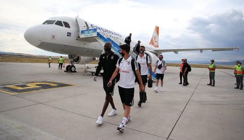 Beşiktaş, Denizli'ye ulaştı