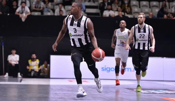 Beşiktaş Emlakjet evinde galip!