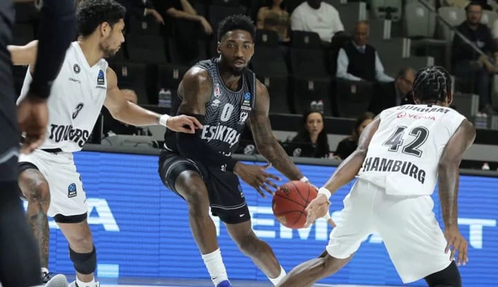 Beşiktaş Emlakjet kazanmaya devam ediyor!
