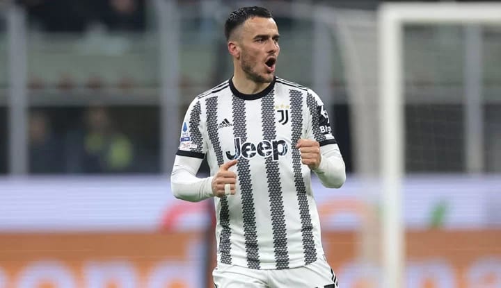Beşiktaş, Filip Kostic transferi için Juventus ile masada!