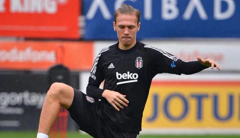 "Beşiktaş forması giymek şereftir"