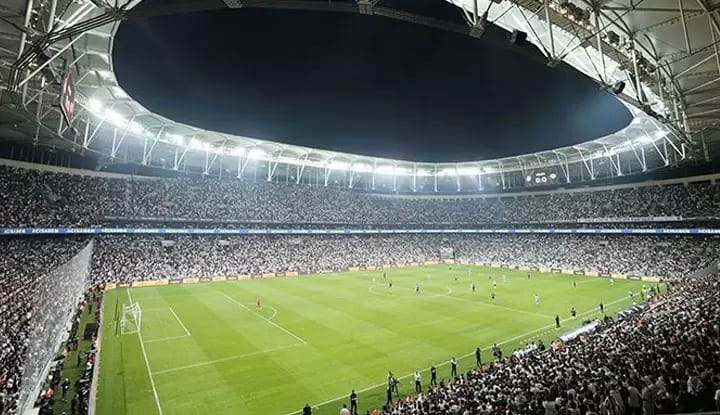 Beşiktaş – Frankfurt maçının biletleri satışa çıkıyor! İşte fiyatlar