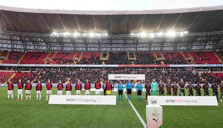 Beşiktaş, Gaziantep FK deplasmanından 1 puan ile dönüyor!