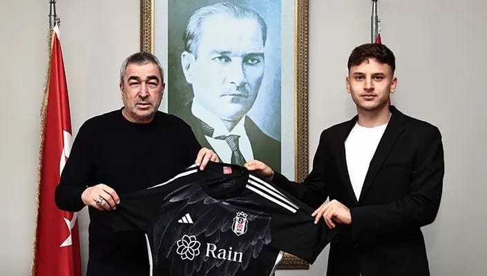 Beşiktaş, genç futbolcusu Fahri Kerem Ay ile profesyonel sözleşme imzaladı!