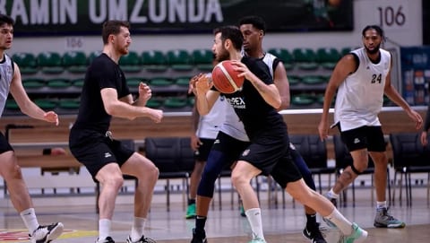 Beşiktaş Icrypex, Bursaspor deplasmanında galip