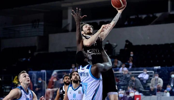 Beşiktaş Icrypex'in zirve tırmanışı sürüyor! Bir galibiyet daha...