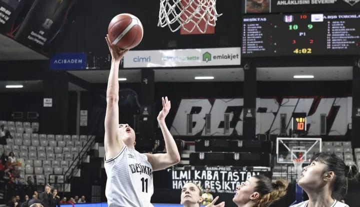 Beşiktaş Kadın Basketbol Takımı 2023'ü galibiyet ile tamamladı!