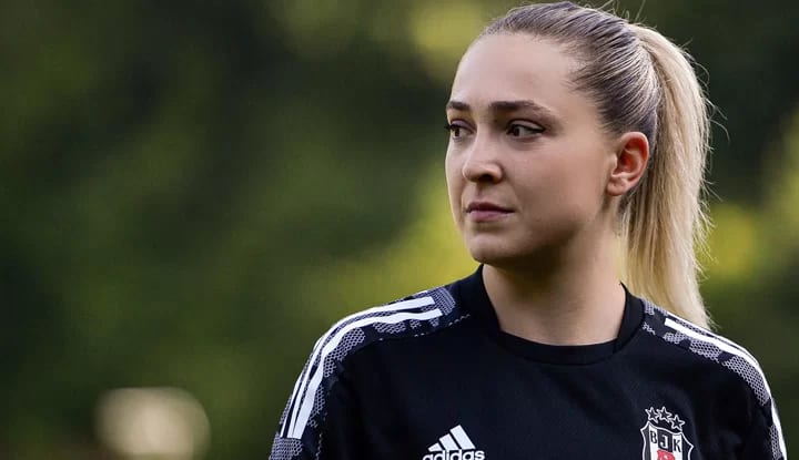 Beşiktaş Kadın Futbol Takımından bir ayrılık daha!